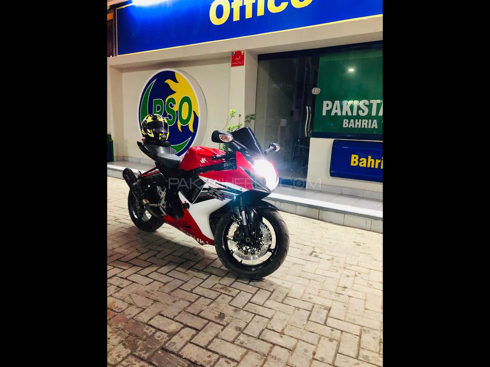 سوزوکی GSX-R600 2013 for Sale سوزوکی GSX-R600 2013 for Sale Image-6