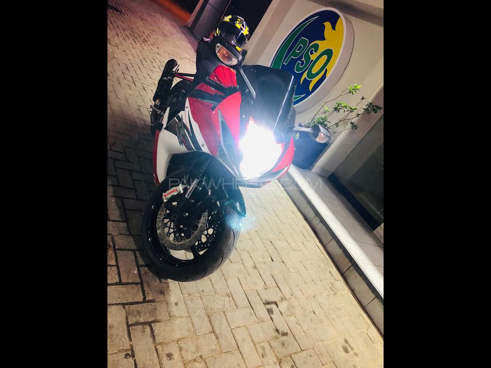 سوزوکی GSX-R600 2013 for Sale سوزوکی GSX-R600 2013 for Sale Image-7