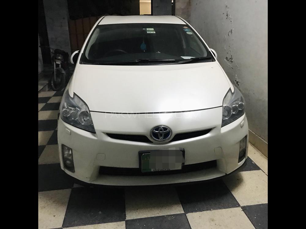 Toyota Prius 2011 for Sale in Lahore Toyota Prius 2011 for Sale in Lahore Image-3