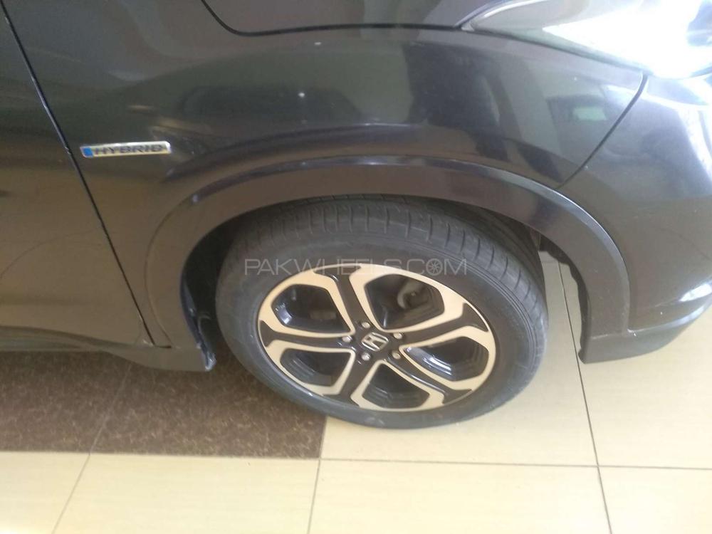 Honda Vezel 2015 for Sale in Multan Honda Vezel 2015 for Sale in Multan Image-3