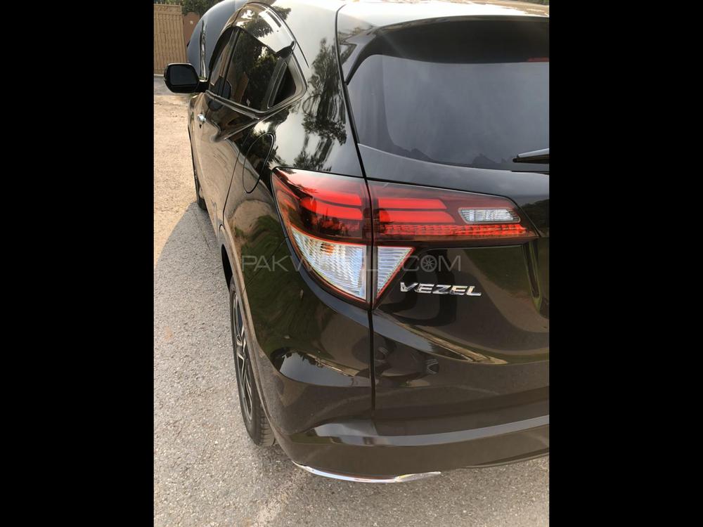 Honda Vezel 2015 for Sale in Islamabad Honda Vezel 2015 for Sale in Islamabad Image-5
