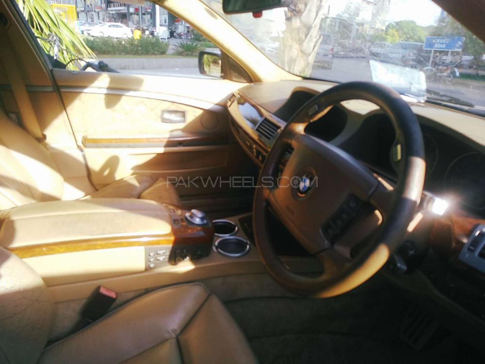 BMW 7 Series 2005 for Sale in Rawalpindi BMW 7 Series 2005 for Sale in Rawalpindi Image-7