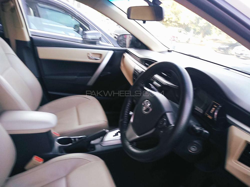 Toyota Corolla 2017 for Sale in Rawalpindi Toyota Corolla 2017 for Sale in Rawalpindi Image-9