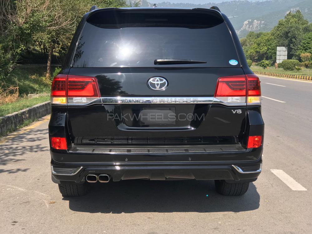 Toyota Land Cruiser 2016 for Sale in Islamabad Toyota Land Cruiser 2016 for Sale in Islamabad Image-2