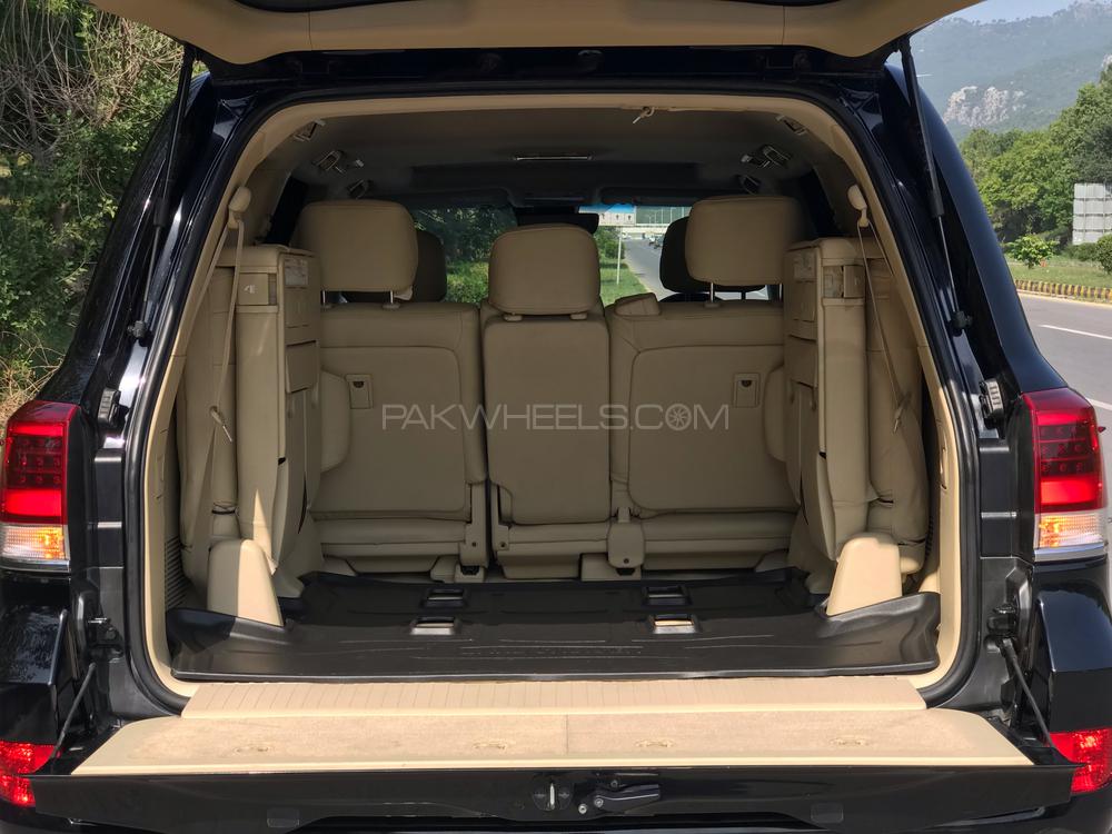 Toyota Land Cruiser 2016 for Sale in Islamabad Toyota Land Cruiser 2016 for Sale in Islamabad Image-15
