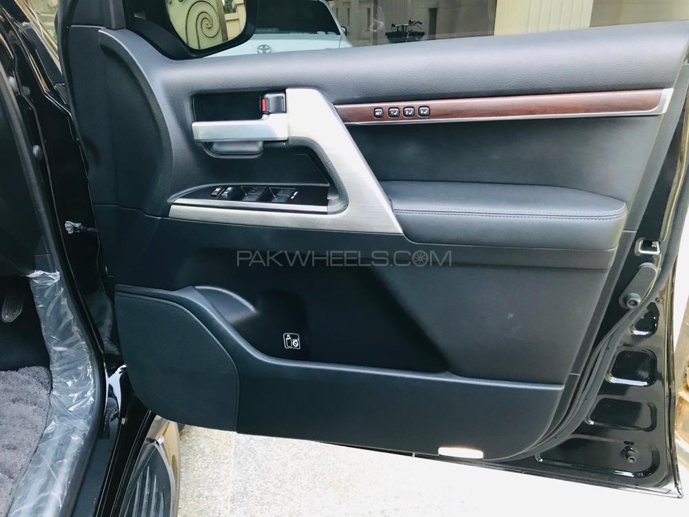 Toyota Land Cruiser 2017 for Sale in Islamabad Toyota Land Cruiser 2017 for Sale in Islamabad Image-20
