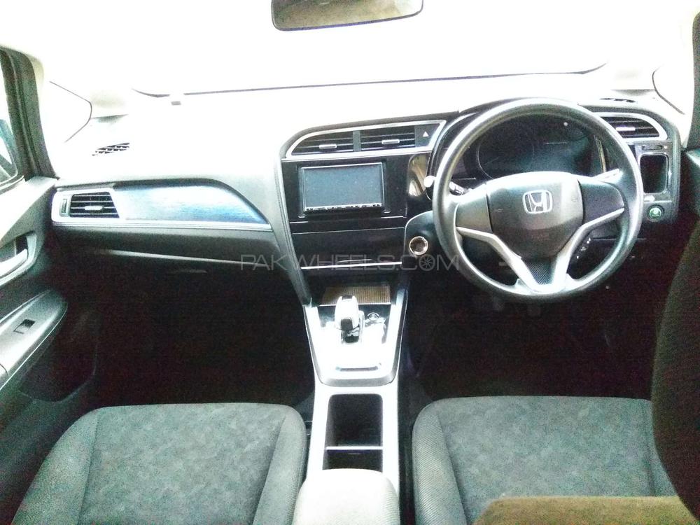 Honda Fit 2017 for Sale in Lahore Honda Fit 2017 for Sale in Lahore Image-5
