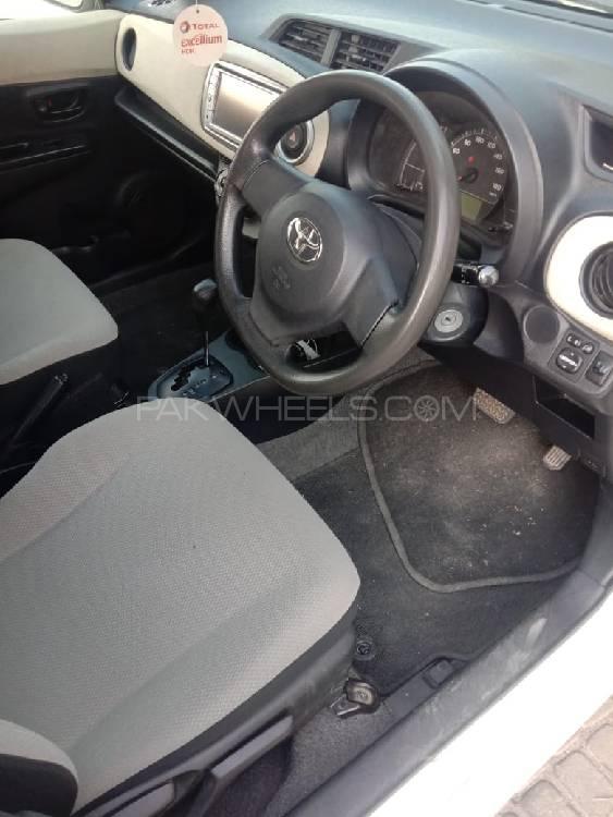 Toyota Vitz 2011 for Sale in Lahore Image-1