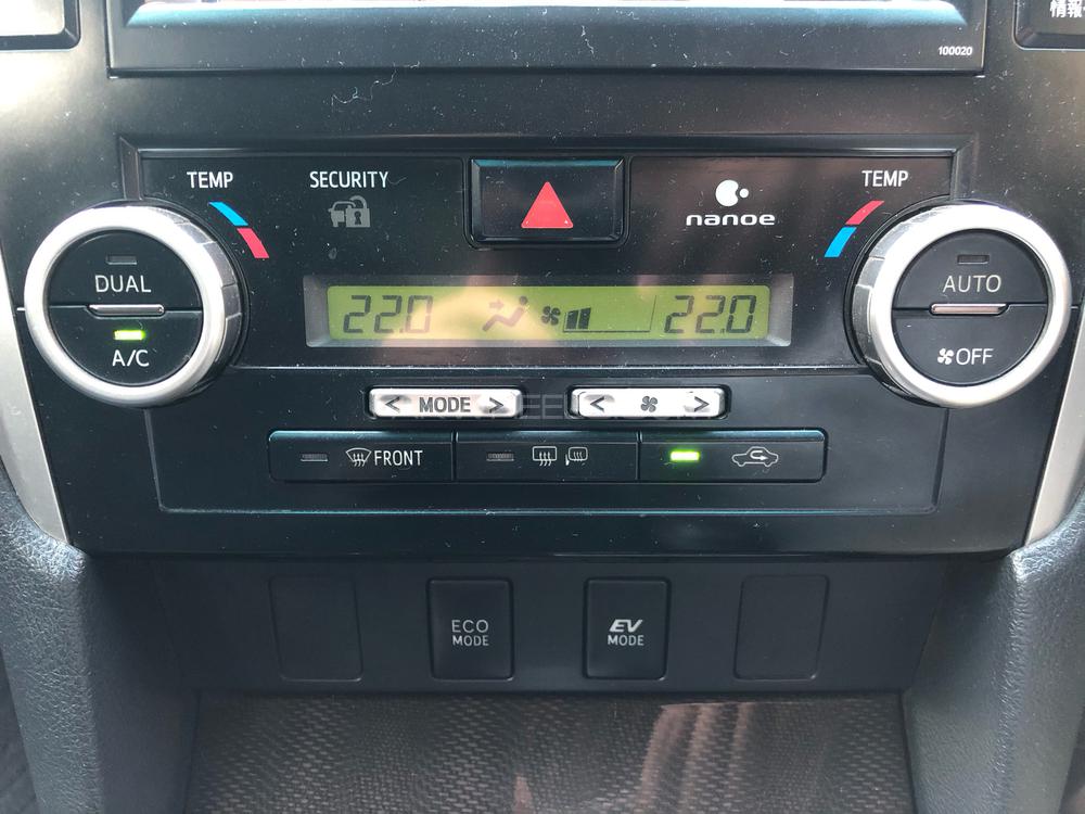 Toyota Camry 2011 for Sale in Lahore Toyota Camry 2011 for Sale in Lahore Image-10
