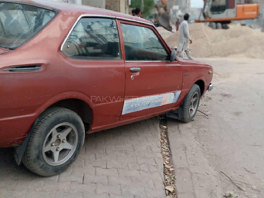 Toyota Corolla 1975 for Sale in Multan Toyota Corolla 1975 for Sale in Multan Image-7