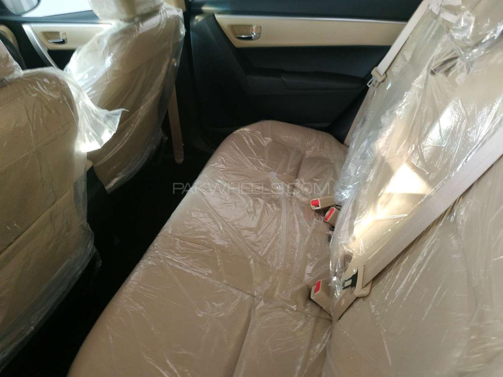 Toyota Corolla 2019 for Sale in Peshawar Toyota Corolla 2019 for Sale in Peshawar Image-5