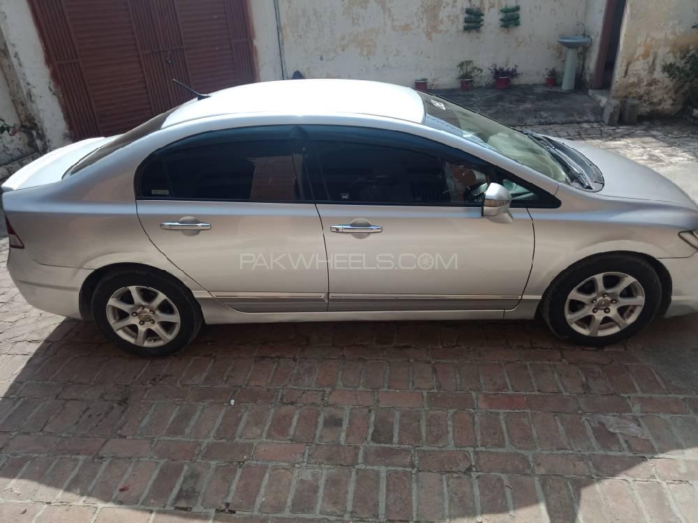 Honda Civic 2006 for Sale in Attock Honda Civic 2006 for Sale in Attock Image-3