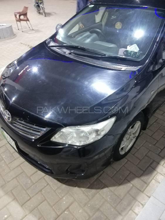 Toyota Corolla 2012 for Sale in Sambrial Image-1