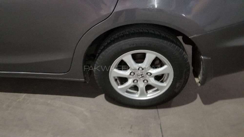 Honda Civic 2015 for Sale in Faisalabad Honda Civic 2015 for Sale in Faisalabad Image-5