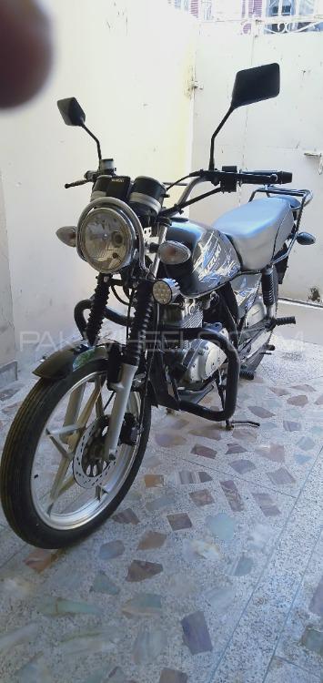 Suzuki GS 150 SE 2017 for Sale Suzuki GS 150 SE 2017 for Sale Image-5