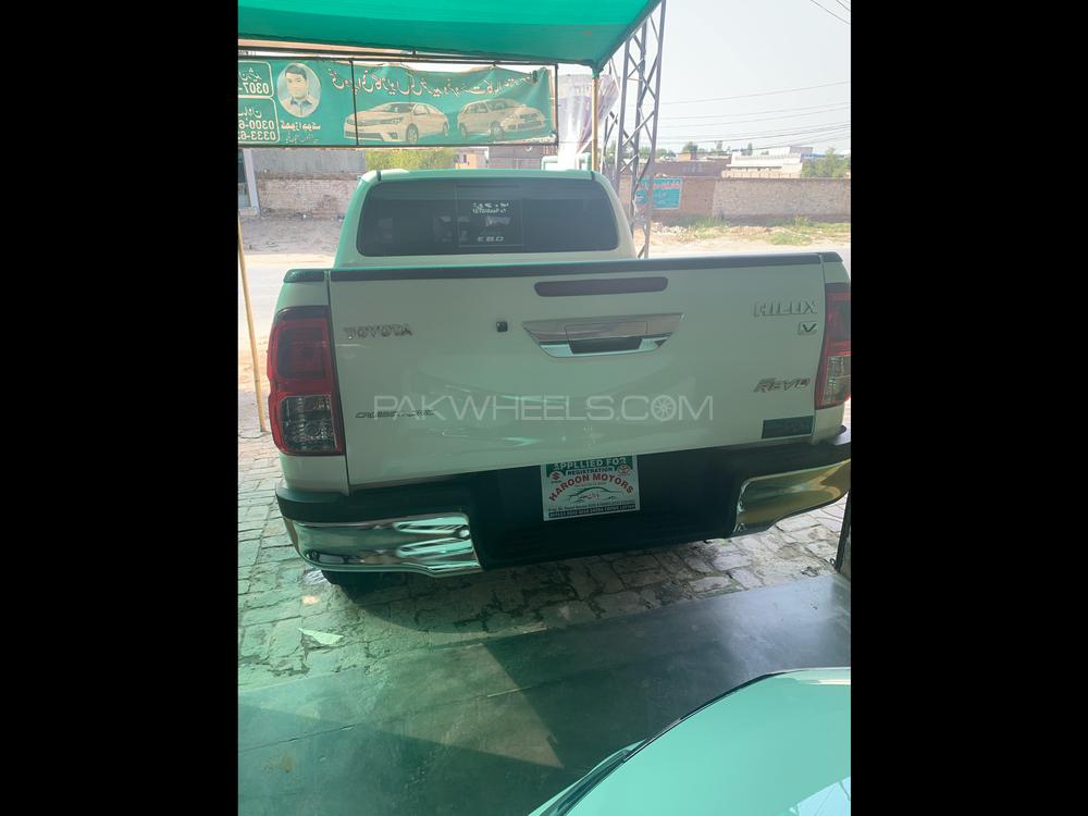 Toyota Hilux 2018 for Sale in Multan Toyota Hilux 2018 for Sale in Multan Image-2