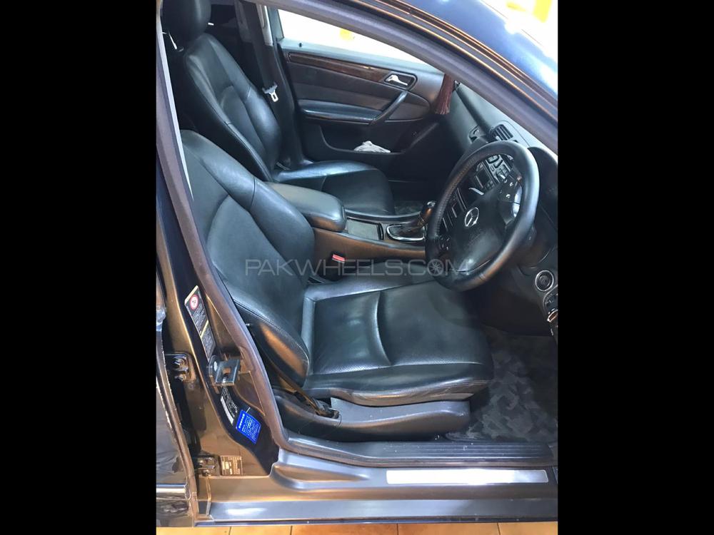 مرسڈیز بینز سی کلاس 2003 for Sale in فیصل آباد مرسڈیز بینز سی کلاس 2003 for Sale in فیصل آباد Image-9