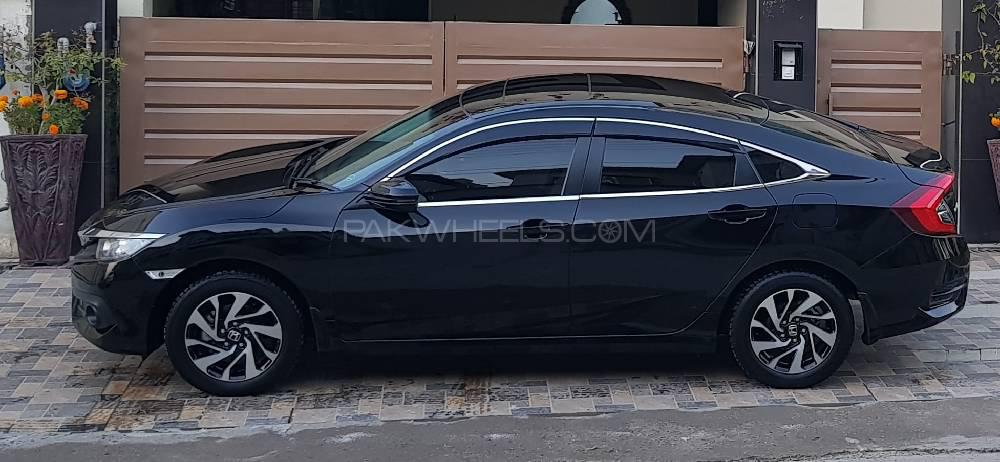 Honda Civic 2017 for Sale in Sialkot Honda Civic 2017 for Sale in Sialkot Image-2