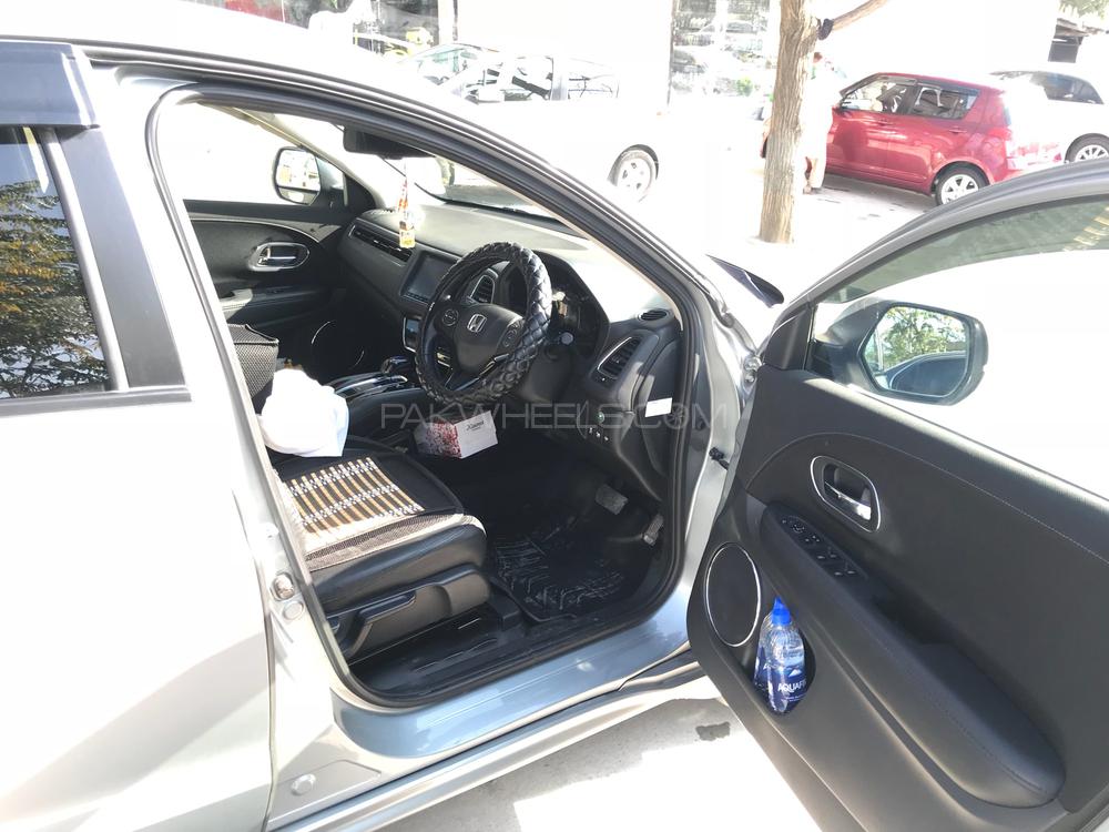Honda Vezel 2015 for Sale in Abbottabad Honda Vezel 2015 for Sale in Abbottabad Image-12