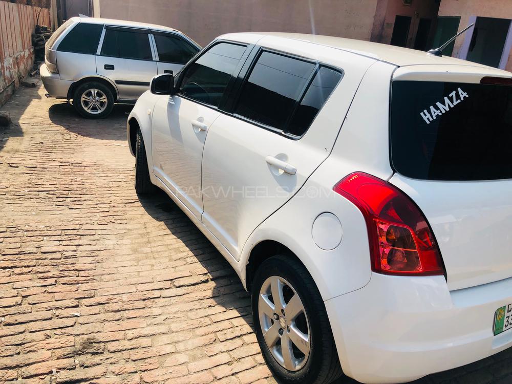 Suzuki Swift 2016 for Sale in Sialkot Suzuki Swift 2016 for Sale in Sialkot Image-2