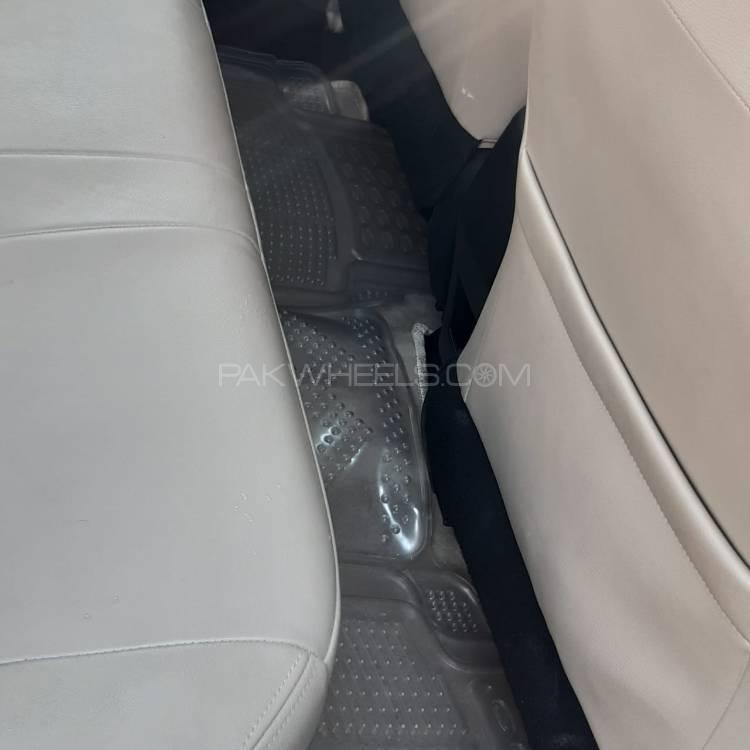 Toyota Corolla 2017 for Sale in Rawalpindi Toyota Corolla 2017 for Sale in Rawalpindi Image-2