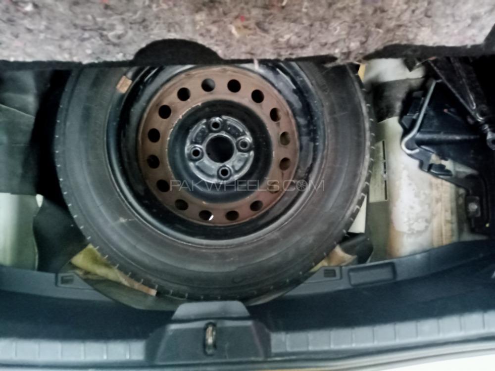 Toyota Vitz 2014 for Sale in Lahore Toyota Vitz 2014 for Sale in Lahore Image-12