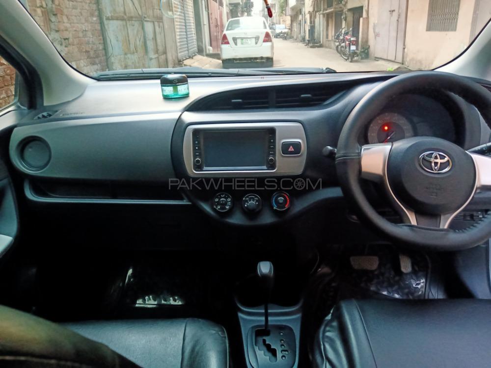 Toyota Vitz 2014 for Sale in Lahore Toyota Vitz 2014 for Sale in Lahore Image-15