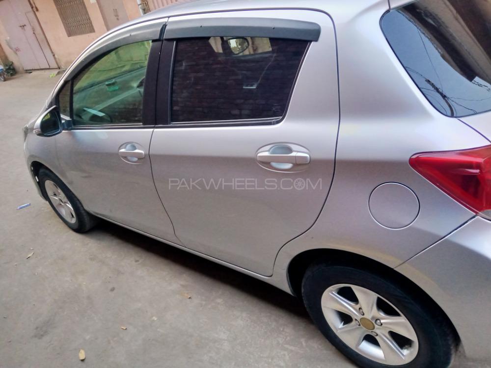 Toyota Vitz 2014 for Sale in Lahore Toyota Vitz 2014 for Sale in Lahore Image-17