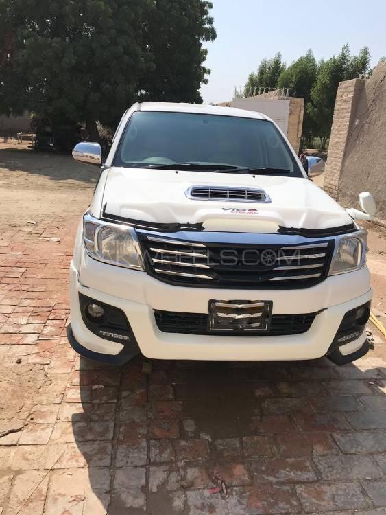 Toyota Hilux 2012 for Sale in Sukkur Image-1