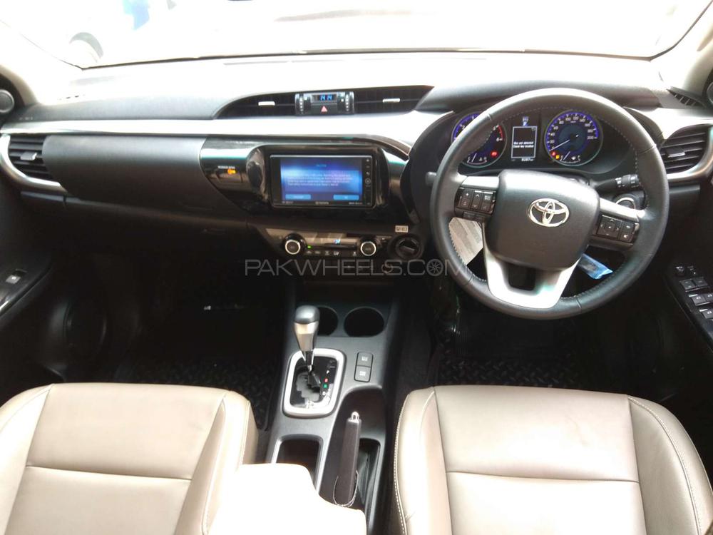 Toyota Hilux 2018 for Sale in Lahore Toyota Hilux 2018 for Sale in Lahore Image-10