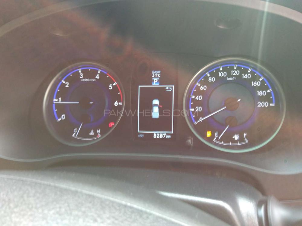 Toyota Hilux 2018 for Sale in Lahore Toyota Hilux 2018 for Sale in Lahore Image-11