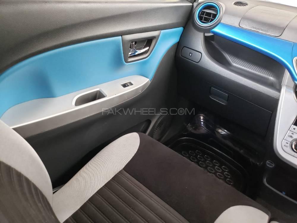 ڈائیہاتسو کاسٹ 2015 for Sale in سیالکوٹ ڈائیہاتسو کاسٹ 2015 for Sale in سیالکوٹ Image-6