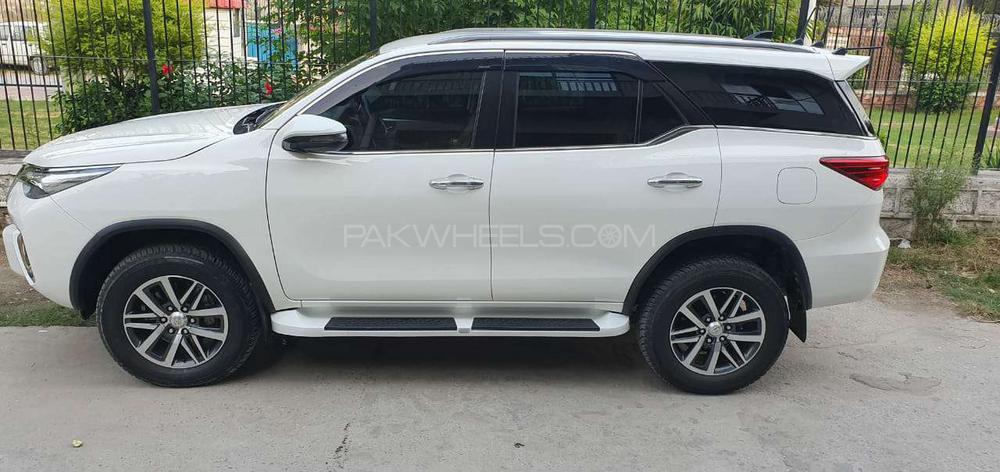 Toyota Fortuner 2019 for Sale in Rawalpindi Toyota Fortuner 2019 for Sale in Rawalpindi Image-5