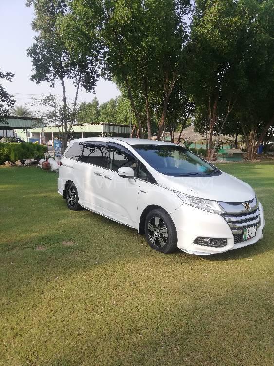 Honda Odyssey 2016 for Sale in Lahore Image-1
