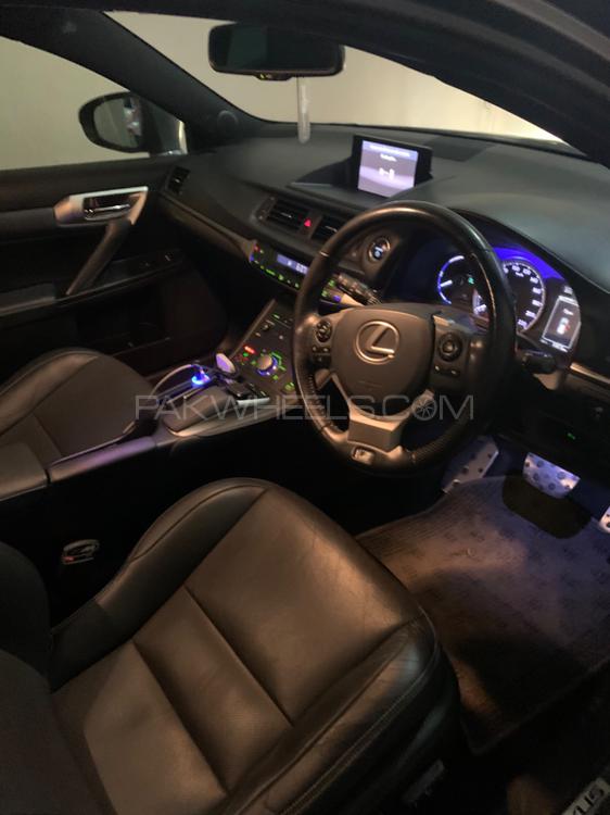 Lexus CT200h 2017 for Sale in Karachi Lexus CT200h 2017 for Sale in Karachi Image-2