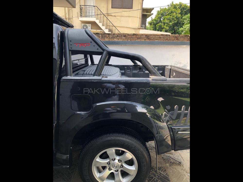 Toyota Hilux 2005 for Sale in Islamabad Toyota Hilux 2005 for Sale in Islamabad Image-5