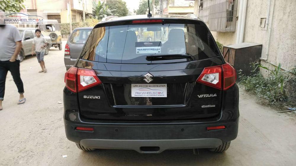 Suzuki Vitara 2018 for Sale in Karachi Suzuki Vitara 2018 for Sale in Karachi Image-8