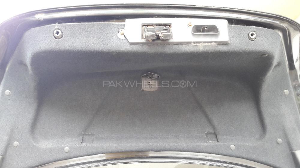 Mercedes Benz C Class 2005 for Sale in Gujranwala Mercedes Benz C Class 2005 for Sale in Gujranwala Image-9