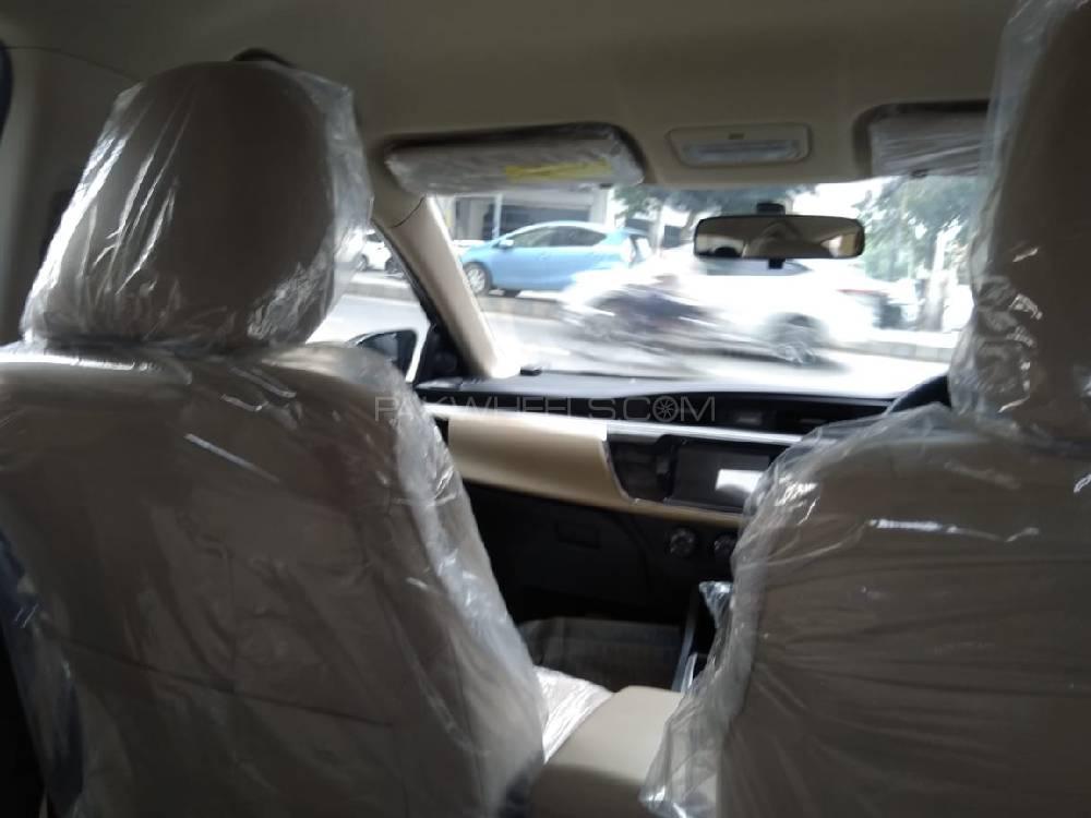 Toyota Corolla 2017 for Sale in Karachi Toyota Corolla 2017 for Sale in Karachi Image-5