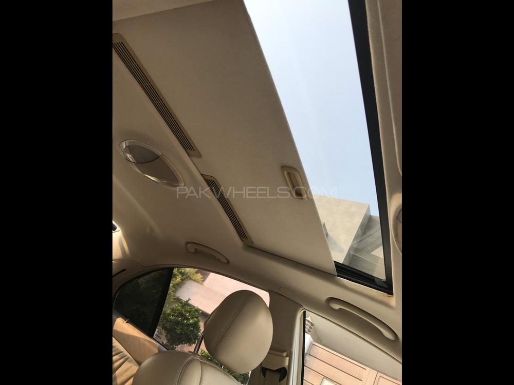 Mercedes Benz E Class 2003 for Sale in Sahiwal Mercedes Benz E Class 2003 for Sale in Sahiwal Image-6