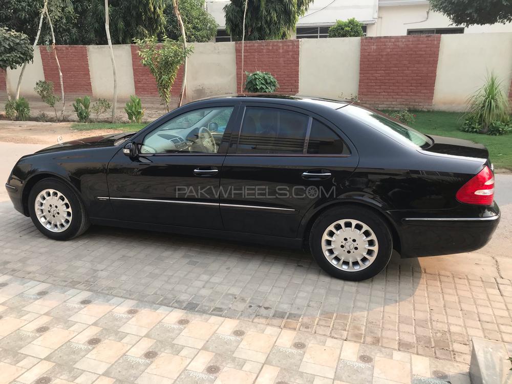 Mercedes Benz E Class 2003 for Sale in Sahiwal Mercedes Benz E Class 2003 for Sale in Sahiwal Image-4