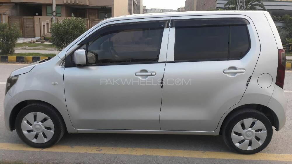 سوزوکی ویگن آر 2015 for Sale in پشاور سوزوکی ویگن آر 2015 for Sale in پشاور Image-9