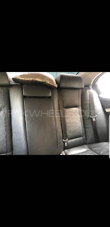 بی ایم ڈبلیو 7 سیریز 2006 for Sale in فیصل آباد بی ایم ڈبلیو 7 سیریز 2006 for Sale in فیصل آباد Image-7