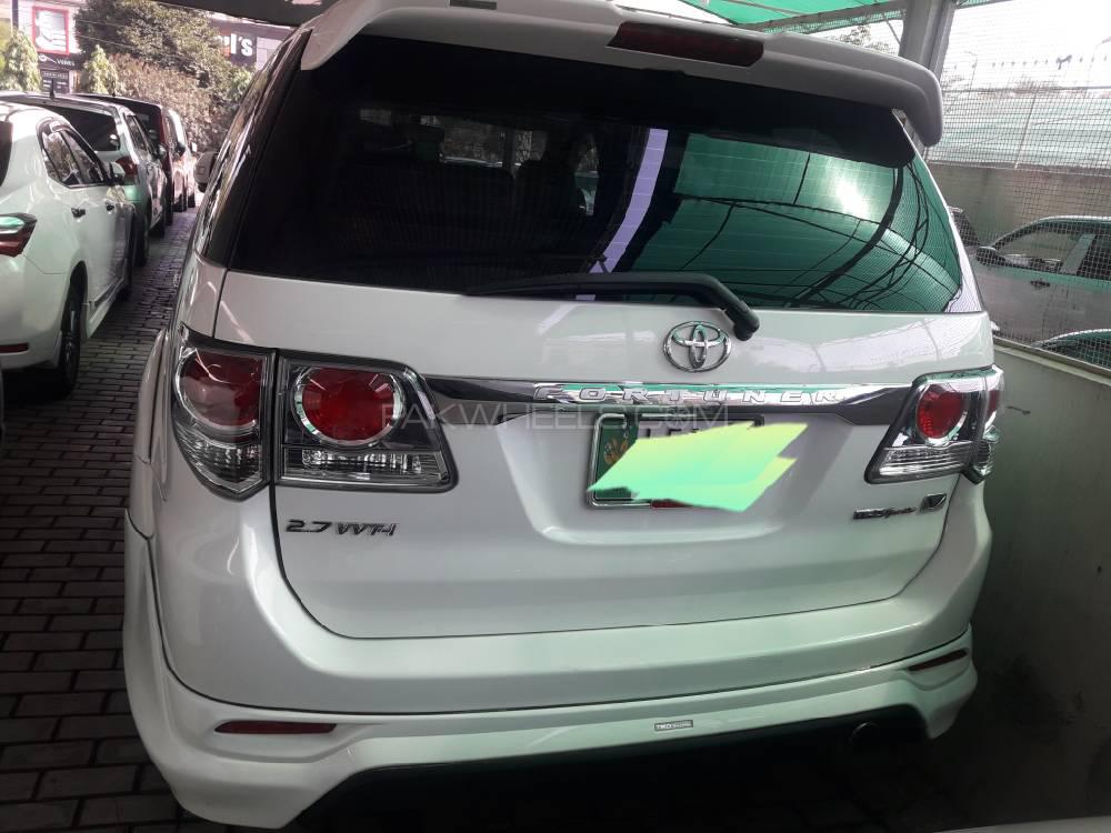 Toyota Fortuner 2015 for Sale in Lahore Toyota Fortuner 2015 for Sale in Lahore Image-4