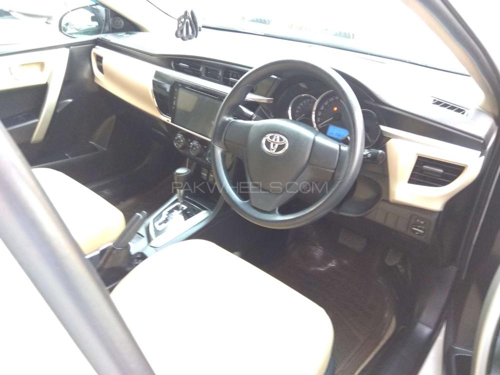 Toyota Corolla 2017 for Sale in Lahore Toyota Corolla 2017 for Sale in Lahore Image-5