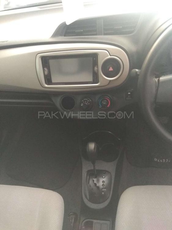 Toyota Vitz 2011 for Sale in Lahore Toyota Vitz 2011 for Sale in Lahore Image-5