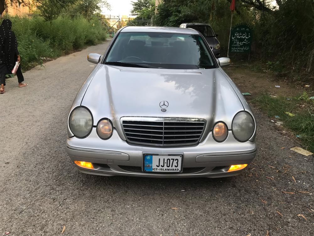Mercedes Benz E Class 2001 for Sale in Islamabad Mercedes Benz E Class 2001 for Sale in Islamabad Image-5