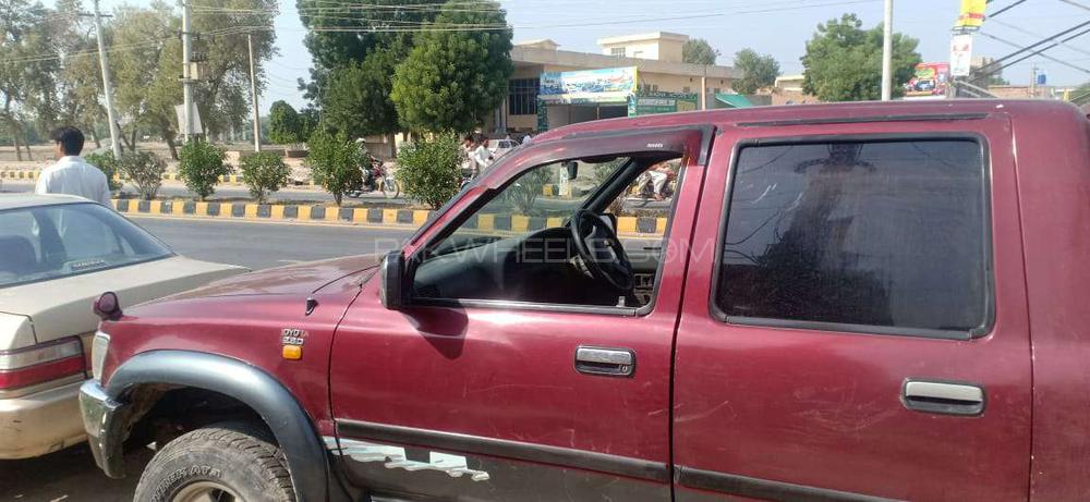 Toyota Hilux 1992 for Sale in Bahawalpur Toyota Hilux 1992 for Sale in Bahawalpur Image-10