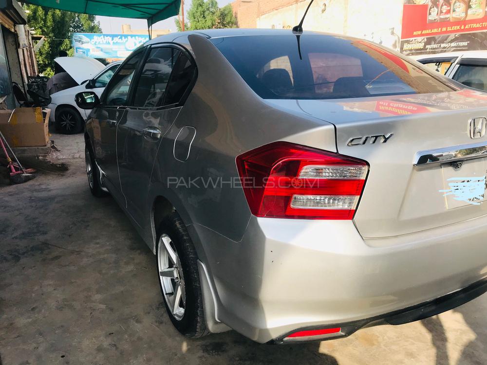 Honda City 2016 for Sale in Rahim Yar Khan Honda City 2016 for Sale in Rahim Yar Khan Image-9