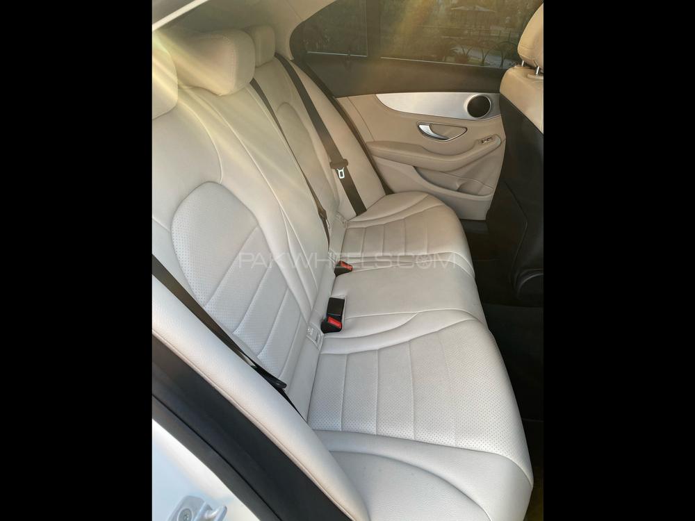 Mercedes Benz C Class 2015 for Sale in Lahore Mercedes Benz C Class 2015 for Sale in Lahore Image-5